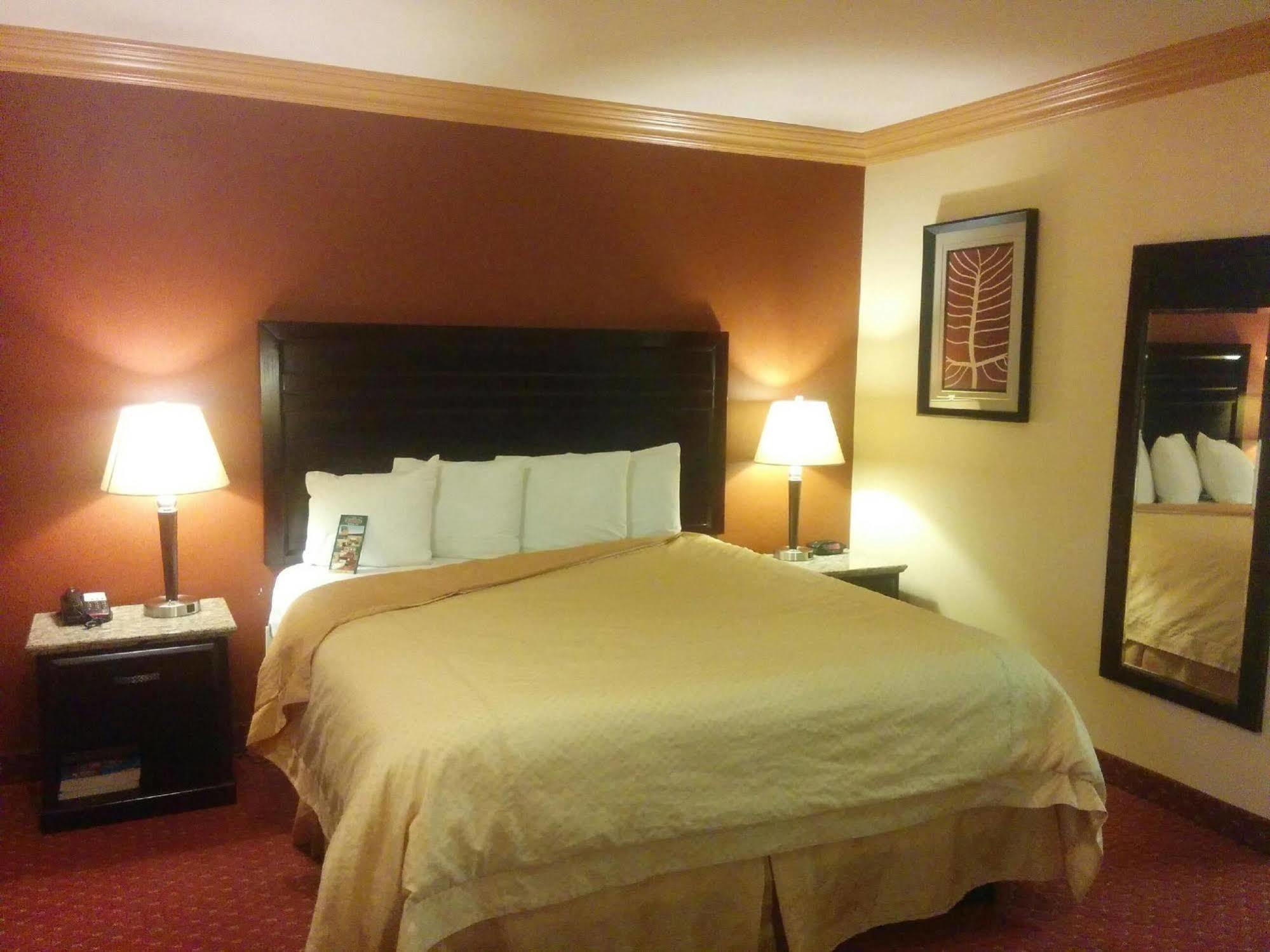 Portofino Inn Burbank Esterno foto